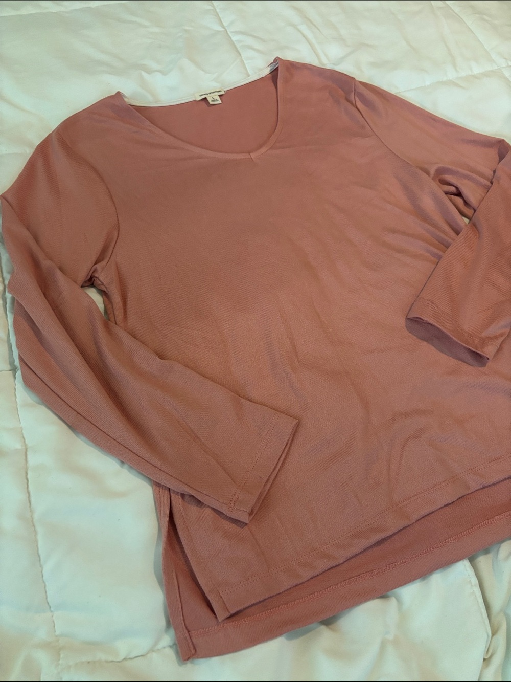 Zenana Outfitters Long Sleeve V-Neck Top - Mauve Pink